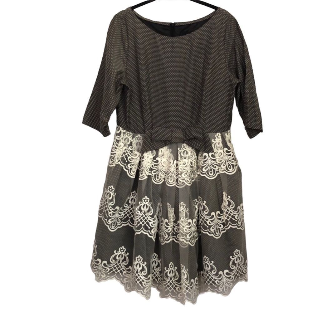 Valerie Tolosa 1/2 sleeve gray dress embroidered lace petticoat size 3 large bow